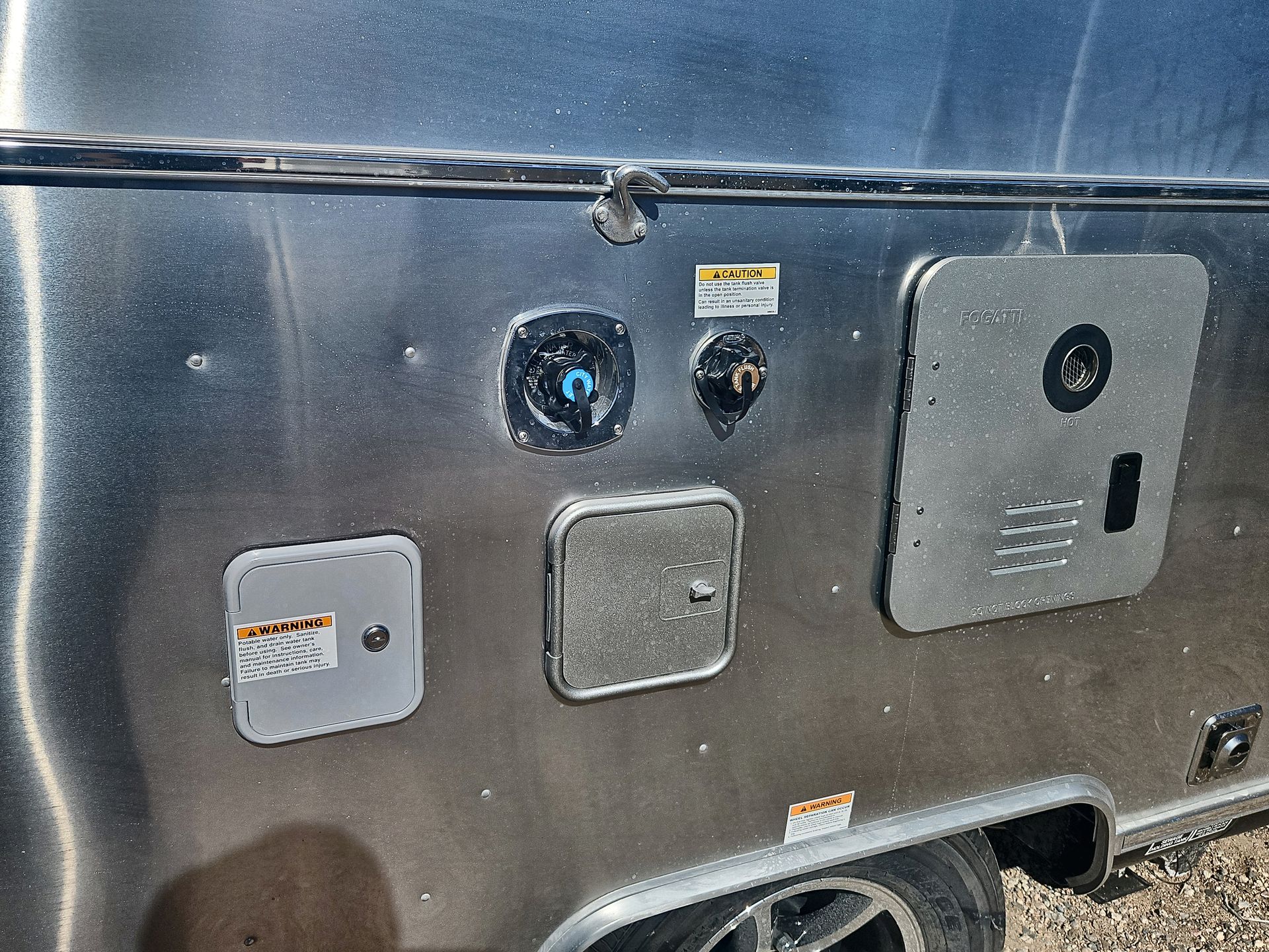 2026 Airstream 16RB Base