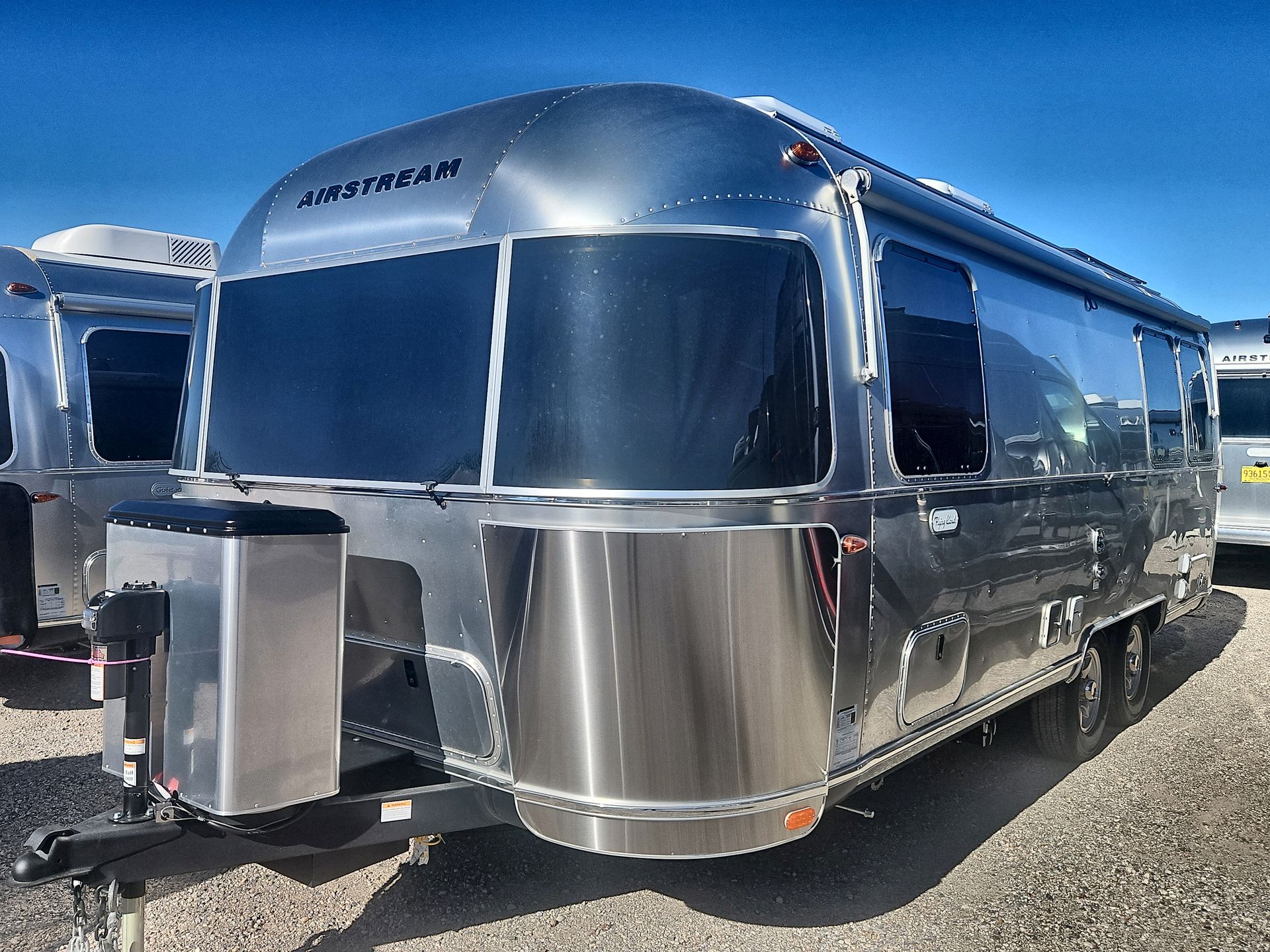 2026 Airstream 25FBT Base