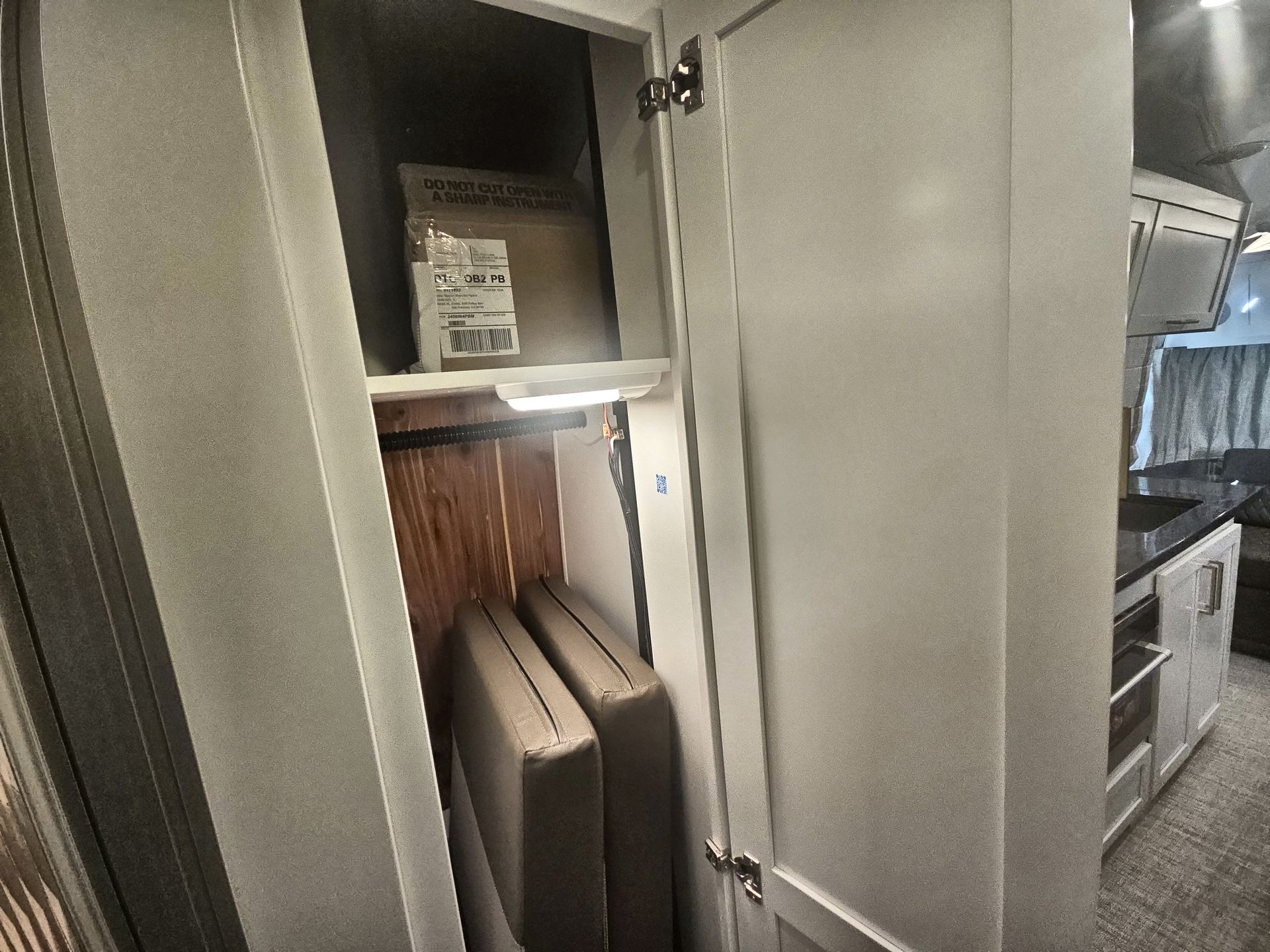 2026 Airstream 28RBQ Base