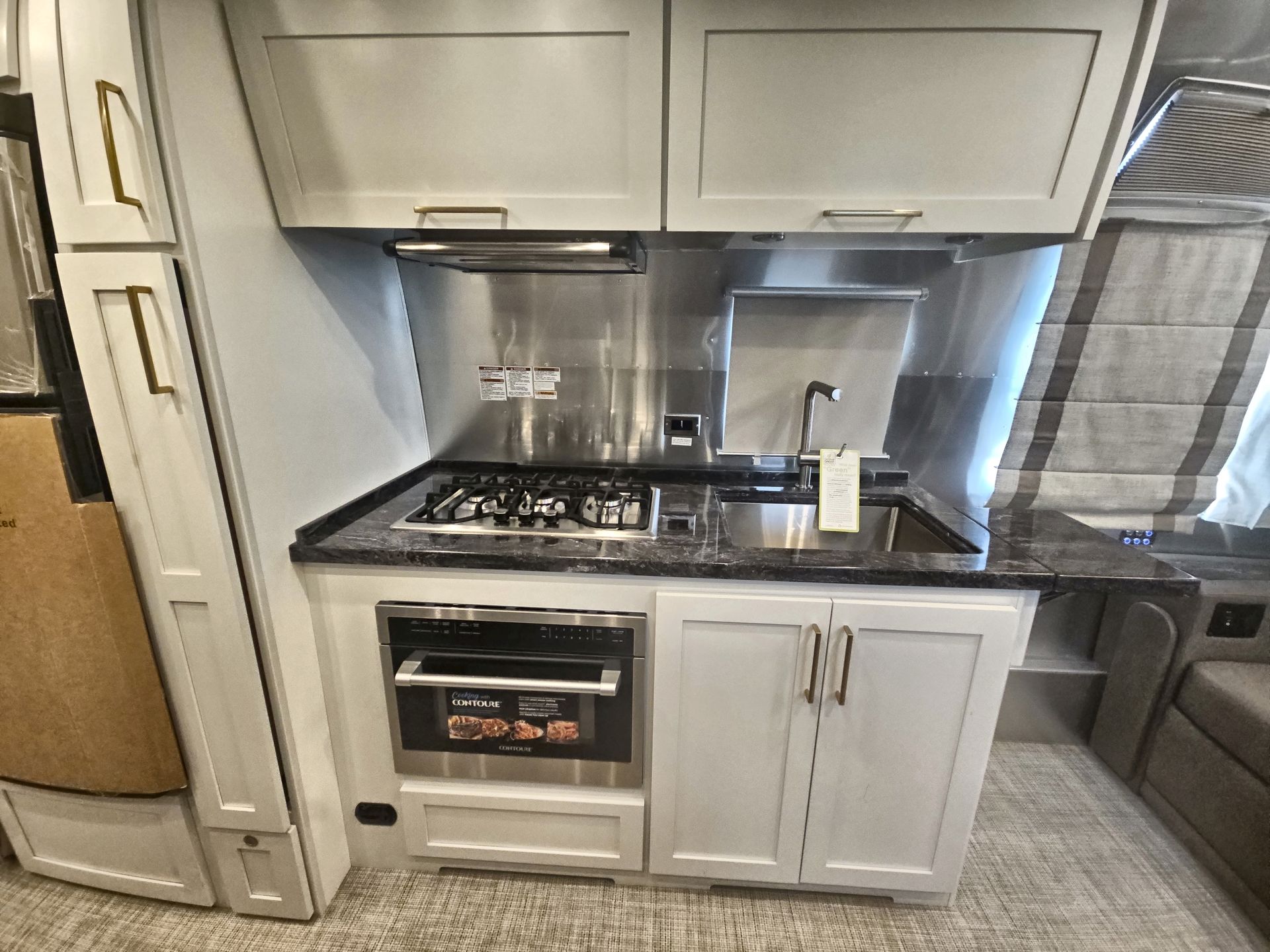 2026 Airstream 28RBQ Base