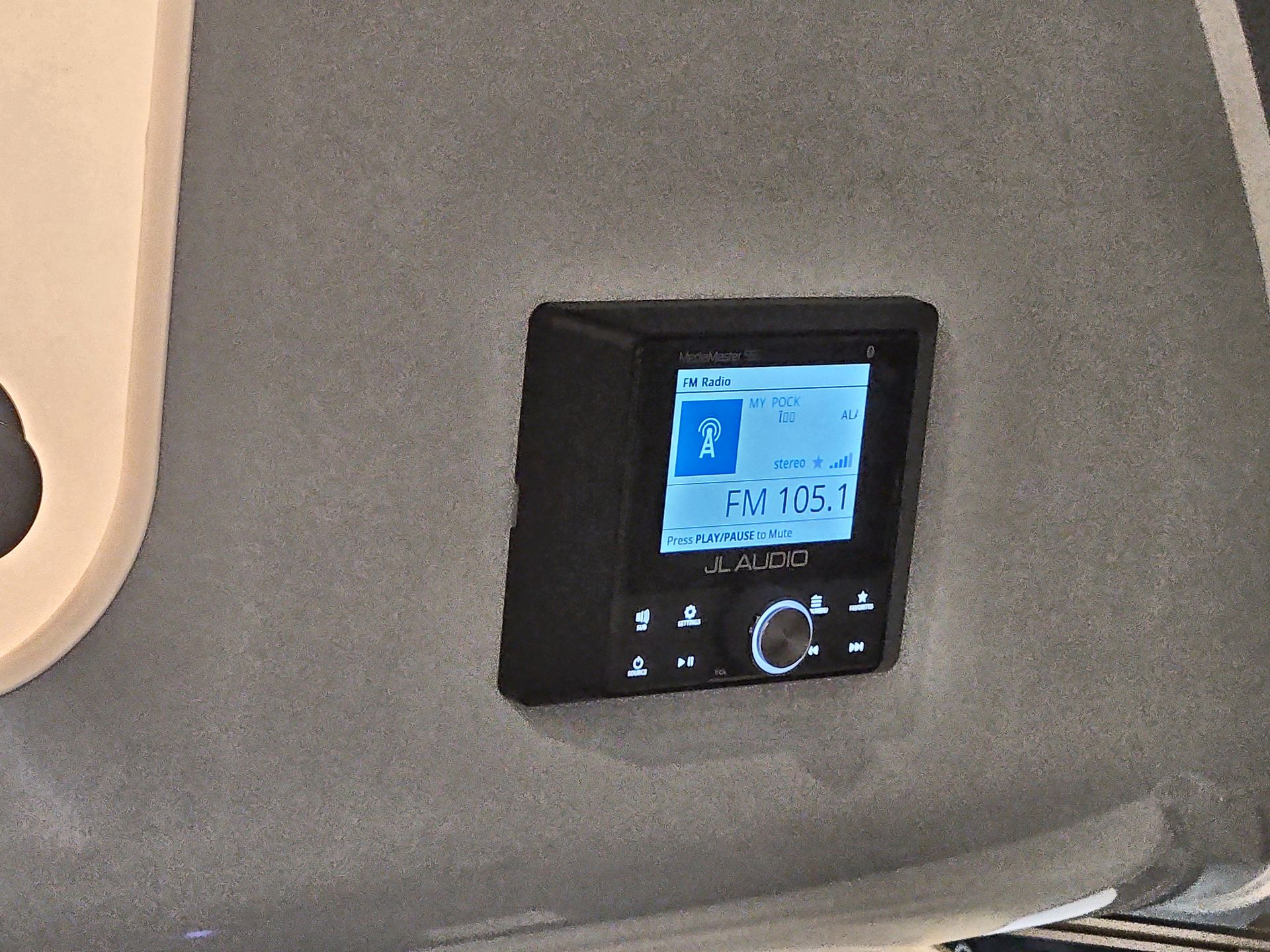 2025 Airstream 30RBQ Base