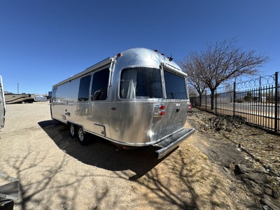 2025 Airstream 27FBQ Base