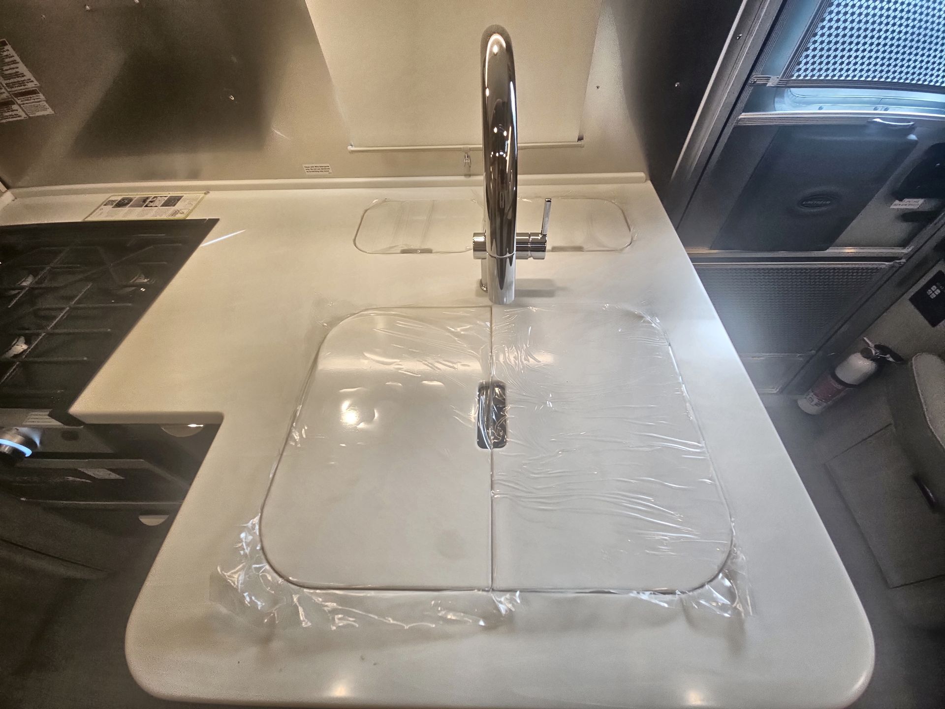 2026 Airstream 25FBQ Base