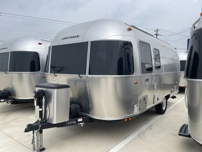 2025 Airstream 22FB Base