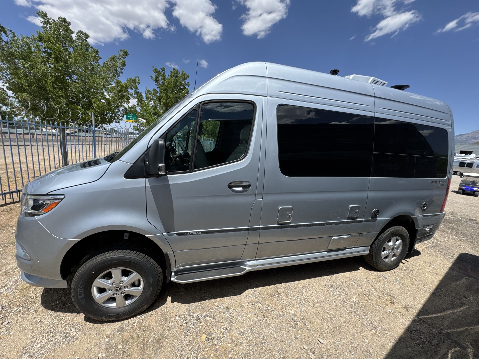 2025 Airstream 19 Base