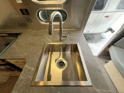 2025 Airstream 25FBT Base