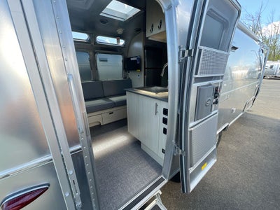 2025 Airstream 25FBT Base