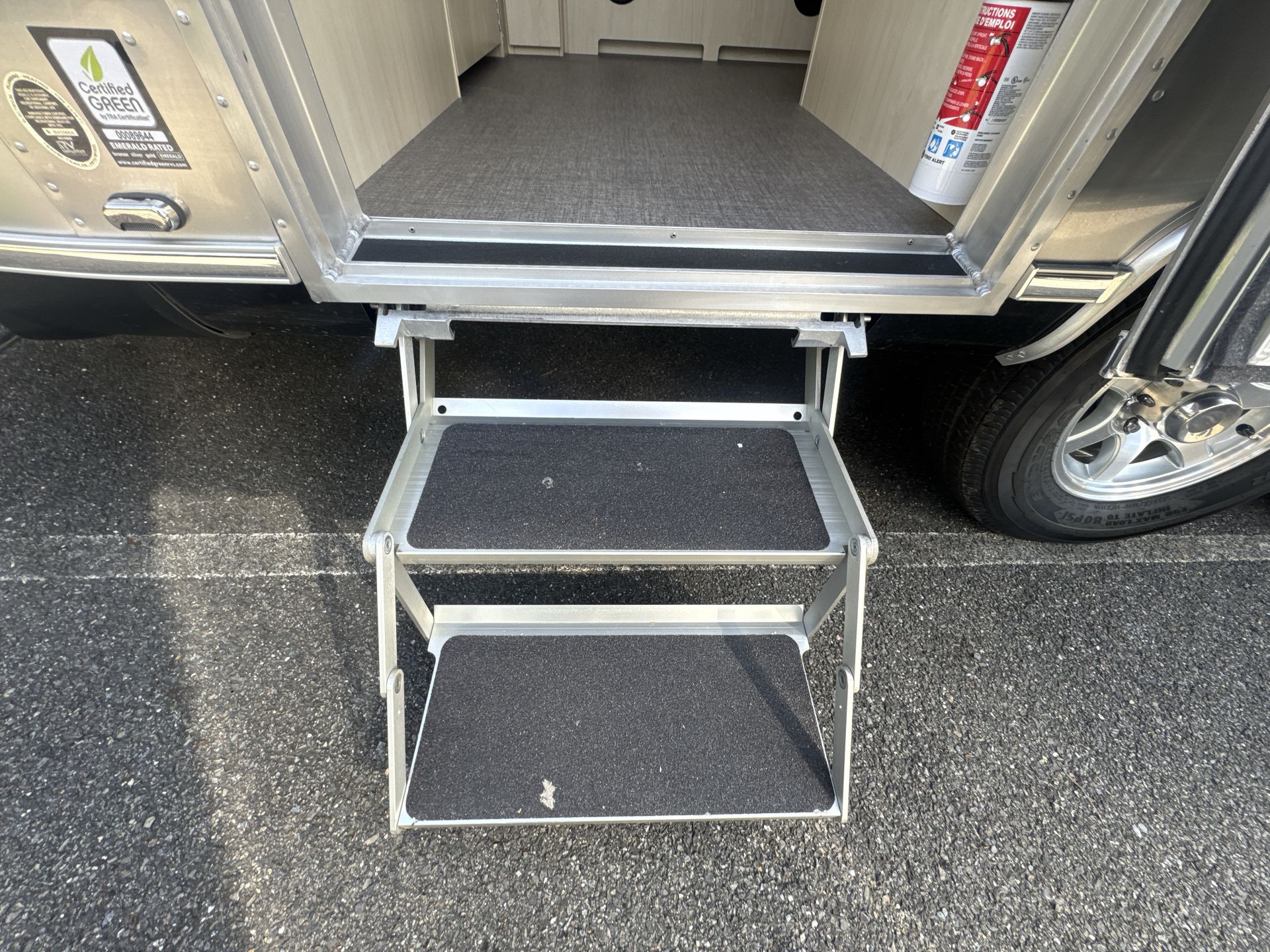 2026 Airstream 23FBT Base