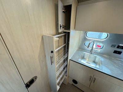 2025 Airstream 23FBQ Base