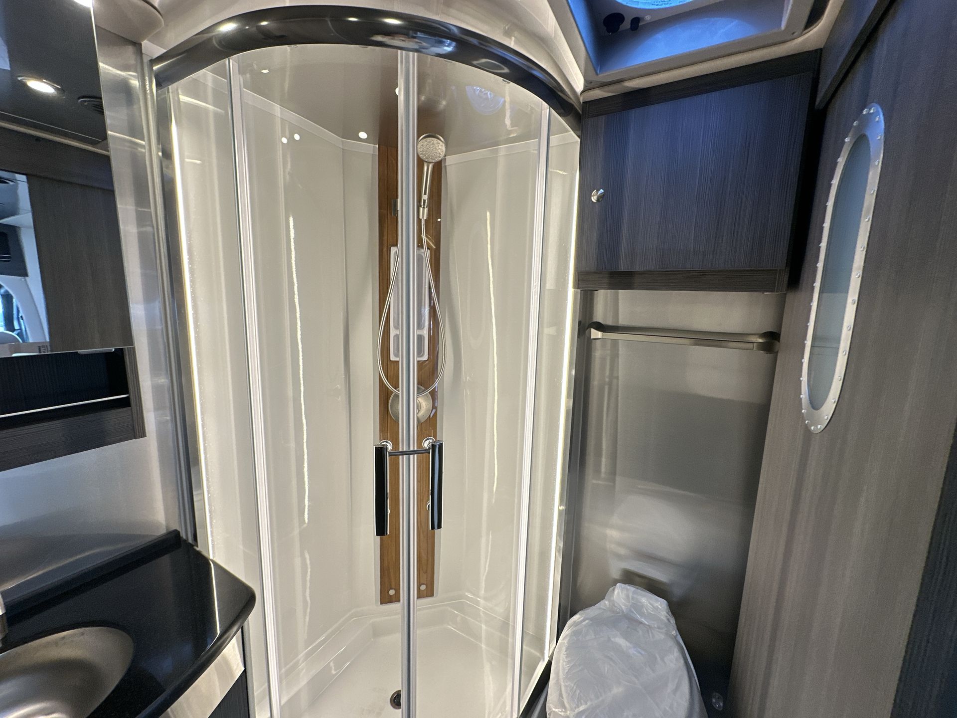 2026 Airstream Murphy Suite Base