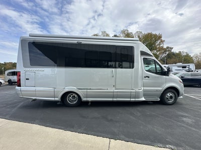 2026 Airstream Murphy Suite Base