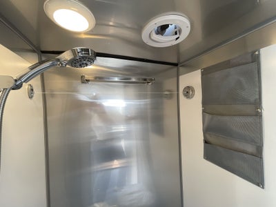 2025 Airstream 16X Base