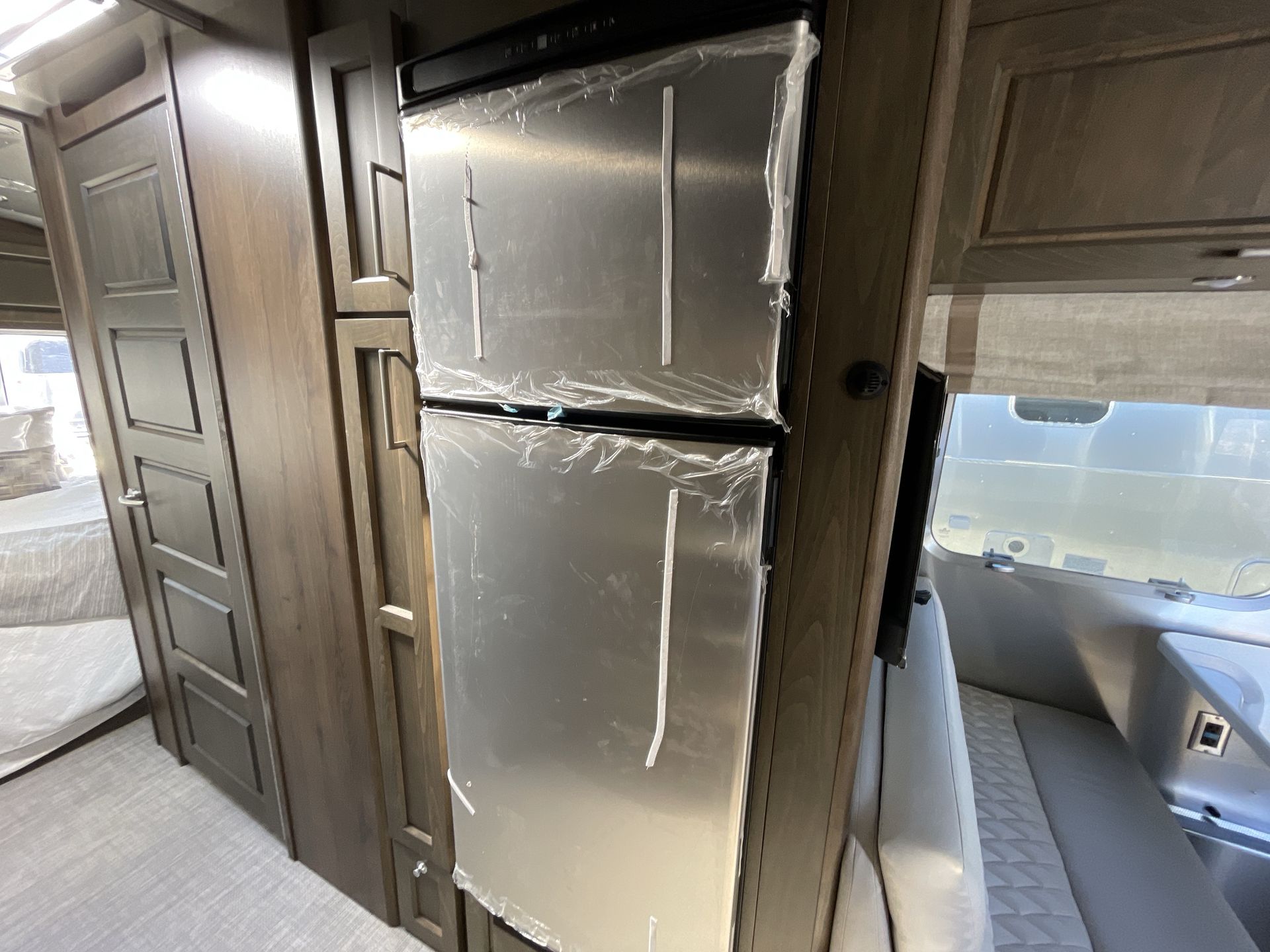 2026 Airstream 30RBQ Base