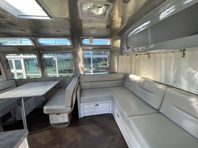 2026 Airstream 30RBQ Base