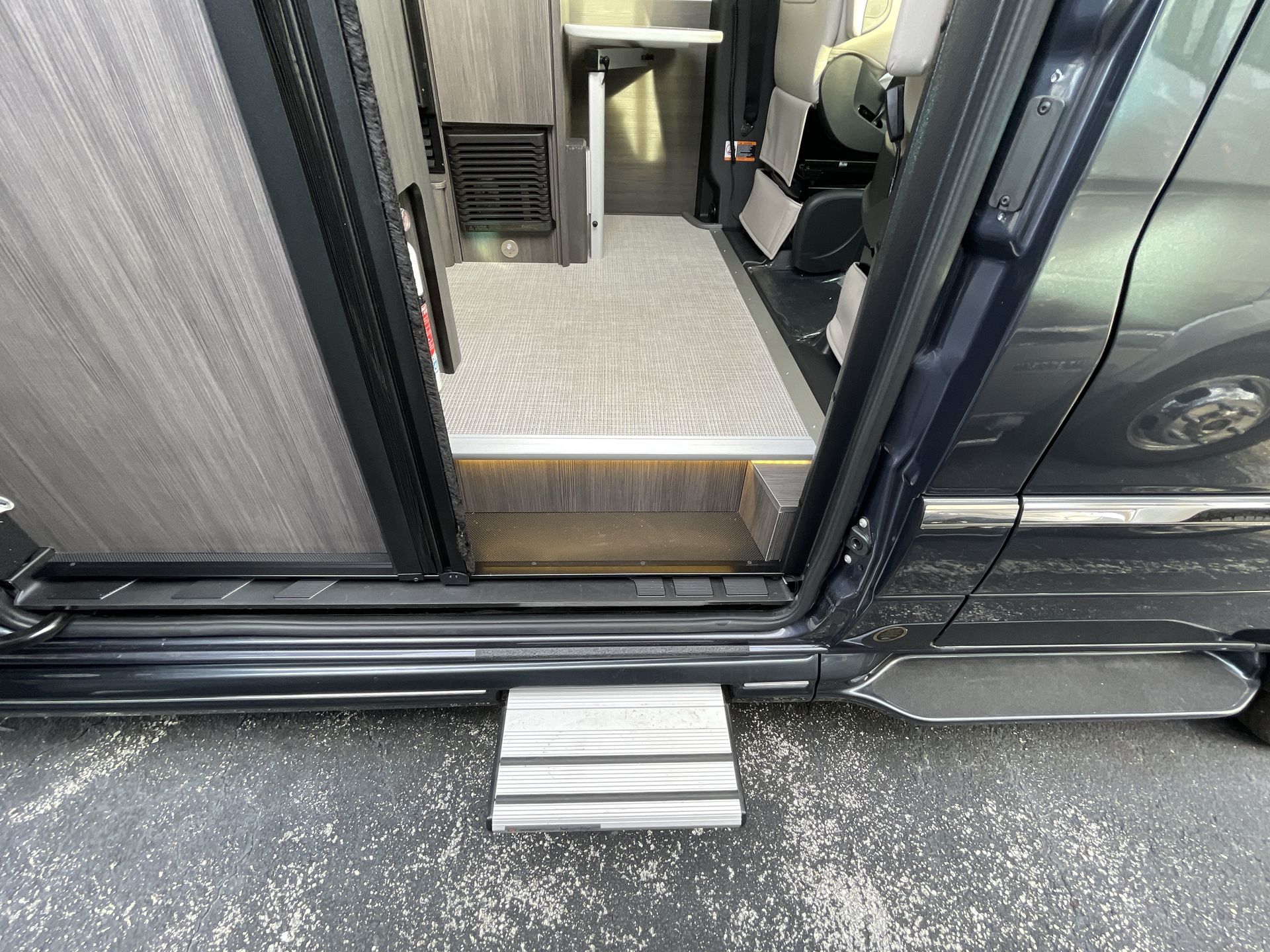 2025 Airstream 24GT Base