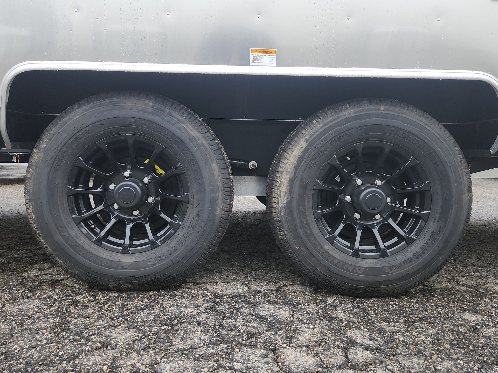 2025 Airstream 25FBT Base