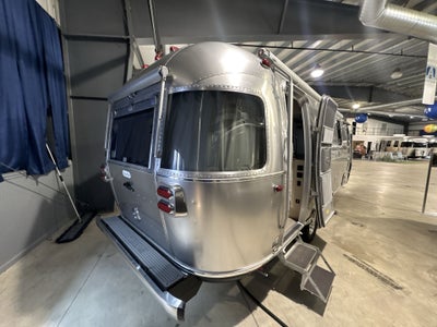 2026 Airstream 25FBQ Base