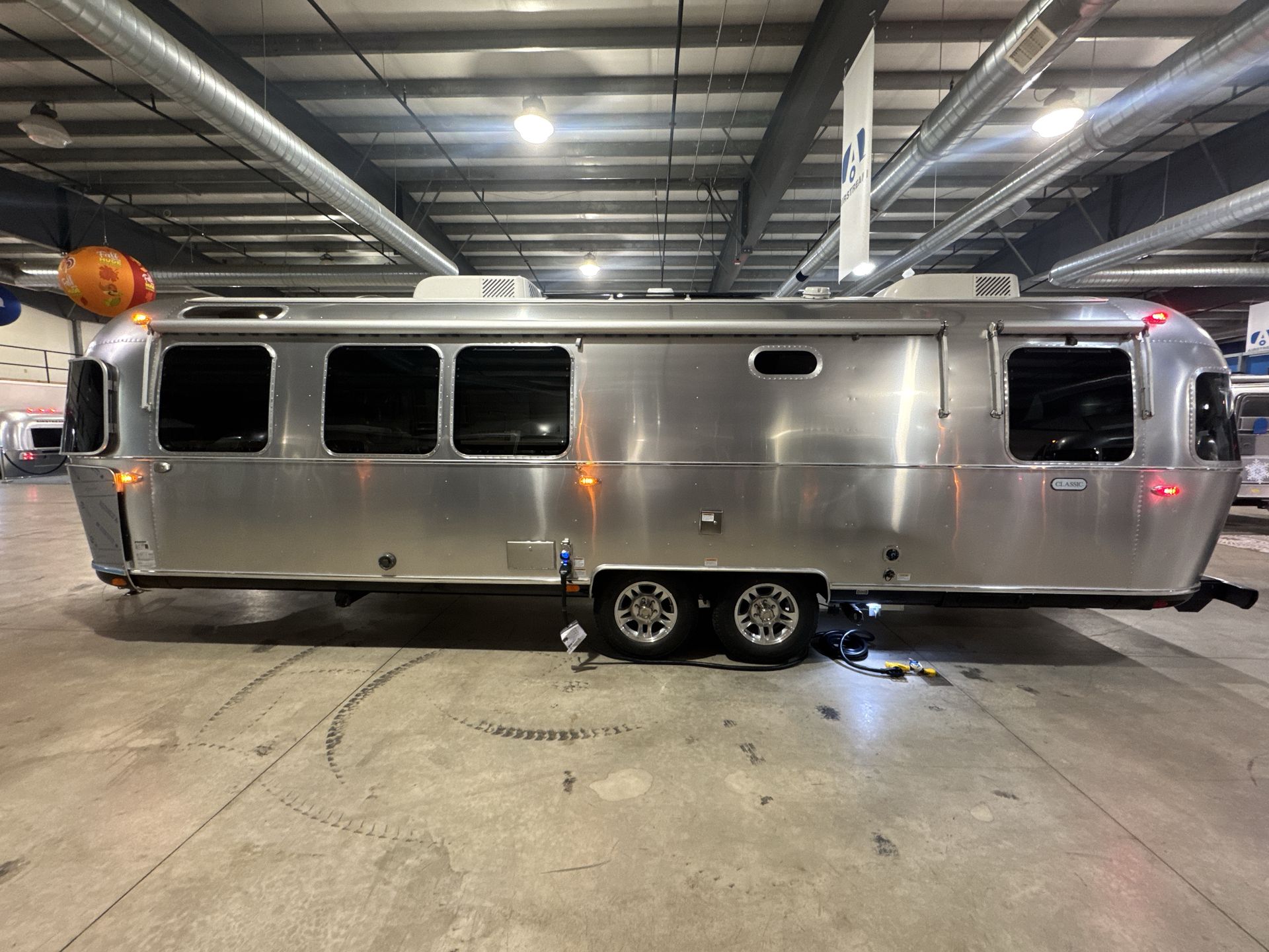 2026 Airstream 30RBQ Base
