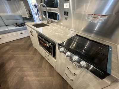 2026 Airstream 30RBT Base