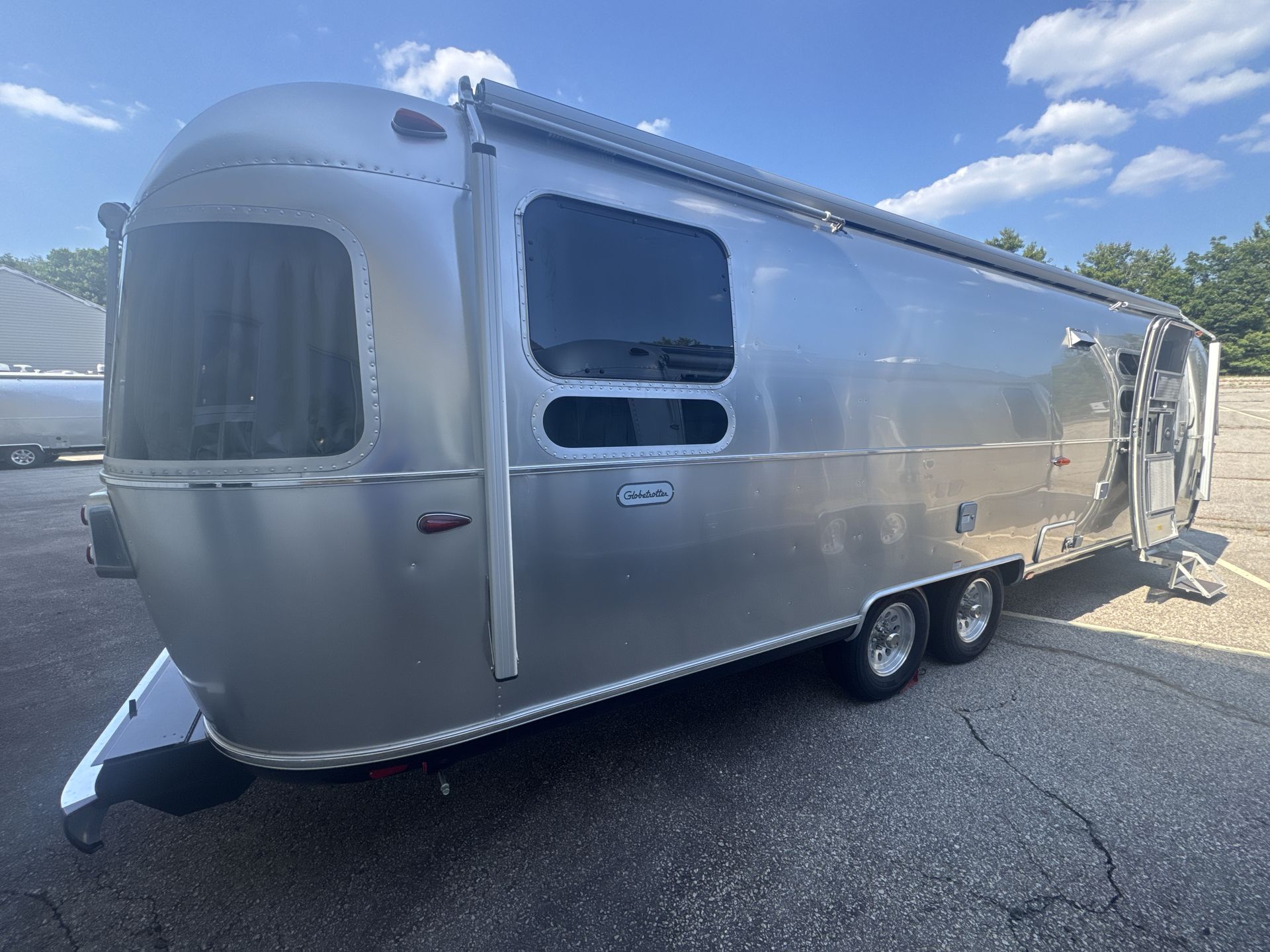 2025 Airstream 30RBQ Base