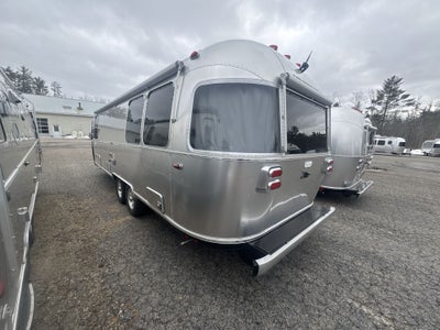 2025 Airstream 27FBT Base