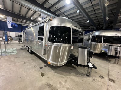 2025 Airstream 27FBQ Base