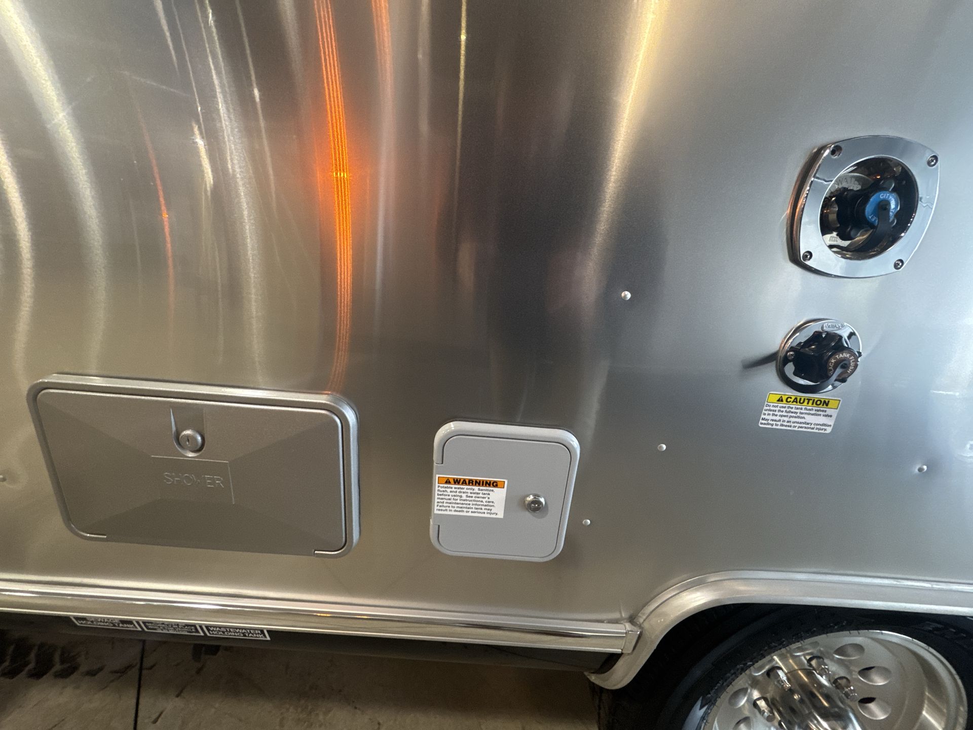 2025 Airstream 25FBT Base