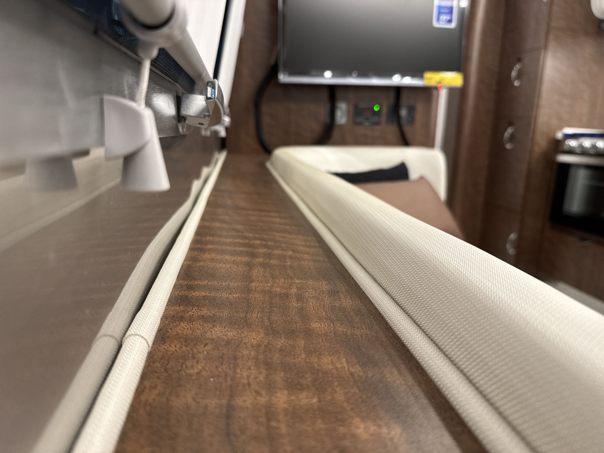 2026 Airstream 27FBT Base