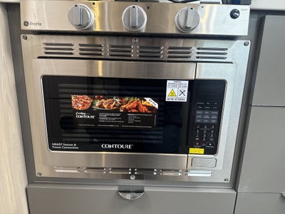 2026 Airstream 27FBT Base