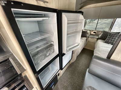 2026 Airstream 23FBT Base