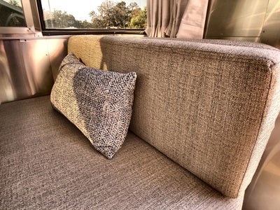 2023 Airstream 19CB Base