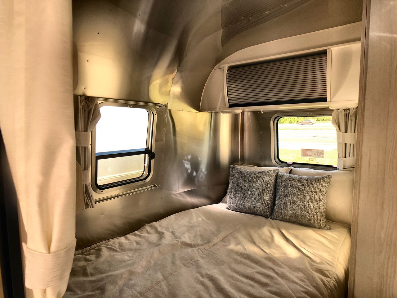 2023 Airstream 19CB Base
