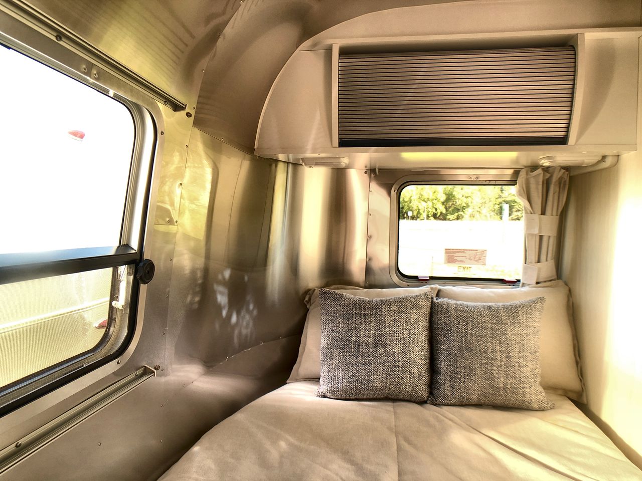 2023 Airstream 19CB Base