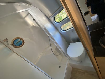 2016 Airstream 19CB Base