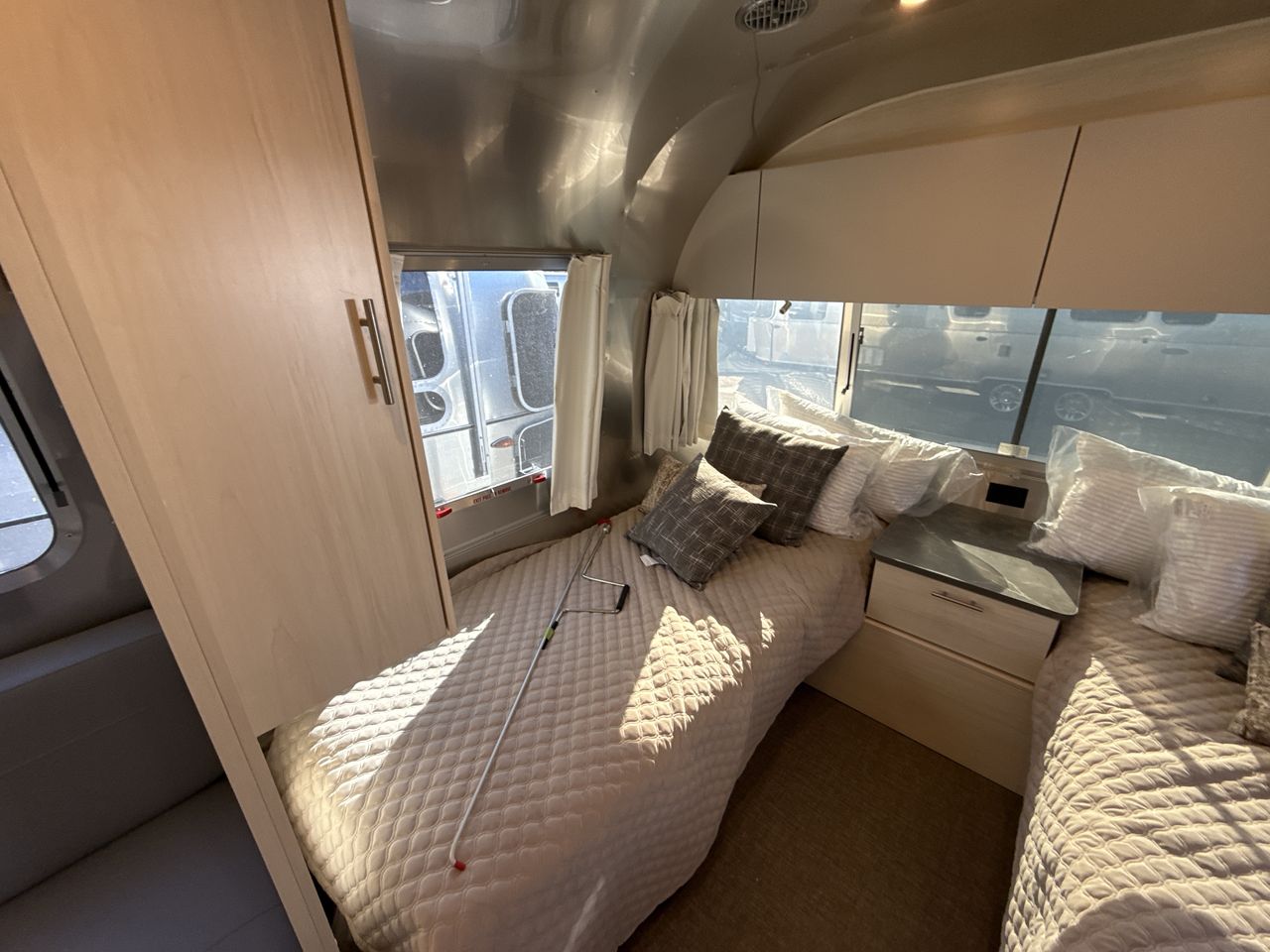 2026 Airstream 30FBBT Base