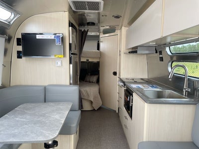 2025 Airstream 30FBBQ Base