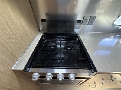 2020 Airstream 26RB (Rear Twin Bed) Base