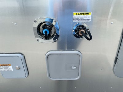 2025 Airstream 16RB Base