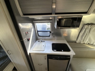 2019 Airstream 16RB Base