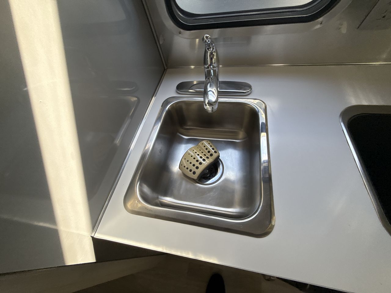 2019 Airstream 16RB Base