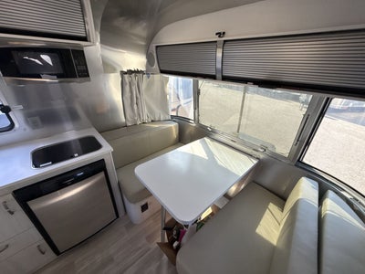 2019 Airstream 16RB Base