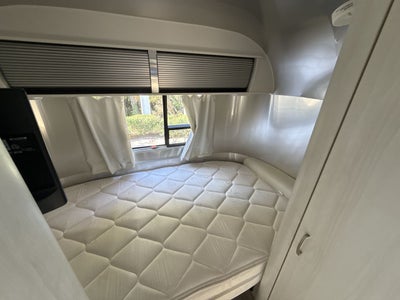 2019 Airstream 16RB Base