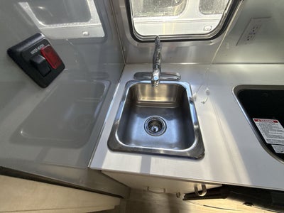 2019 Airstream 16RB Base