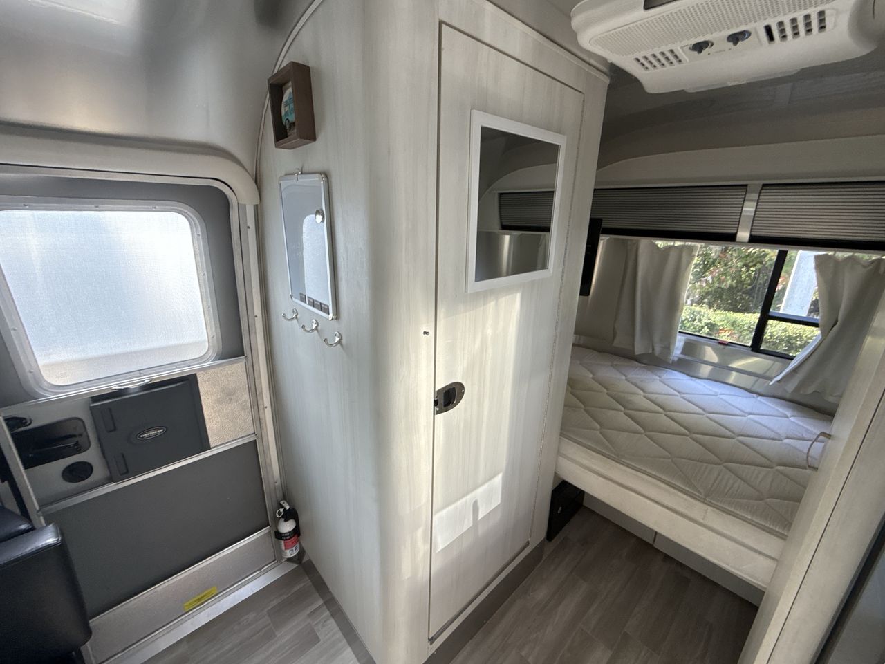 2019 Airstream 16RB Base