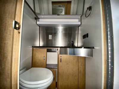 2014 Airstream 25RB Base