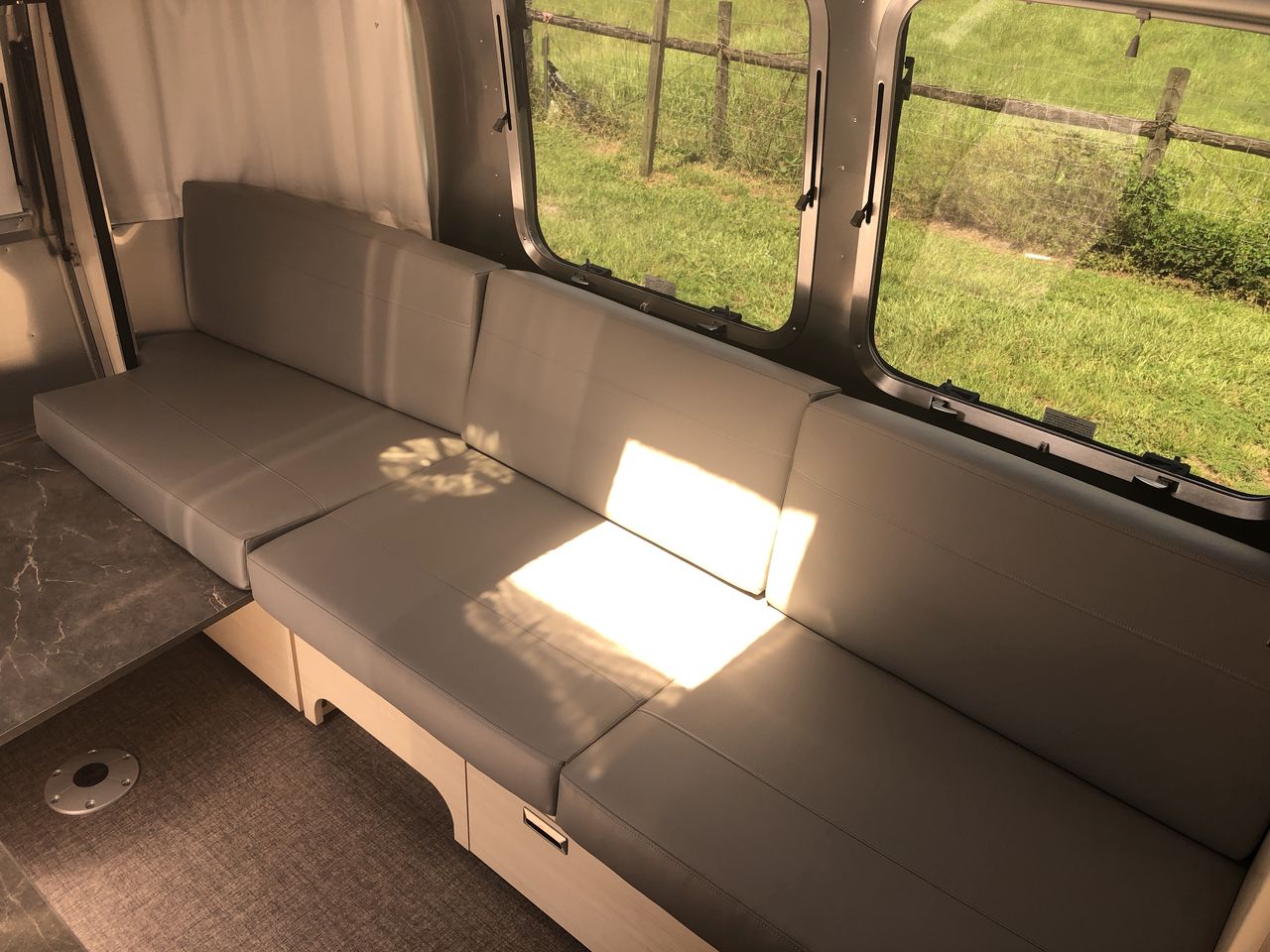 2026 Airstream 25FBT Base