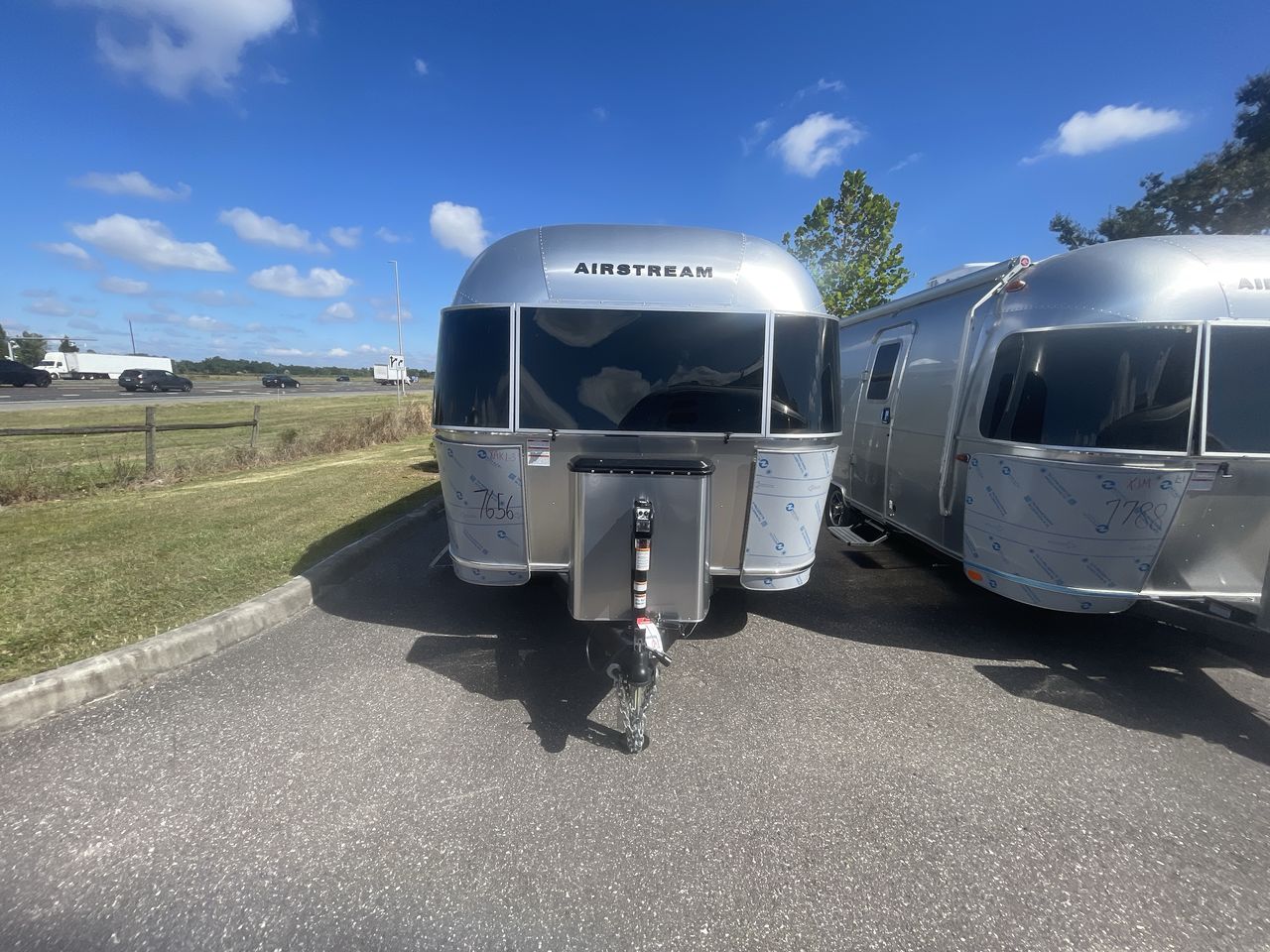 2026 Airstream 28RBQ Base