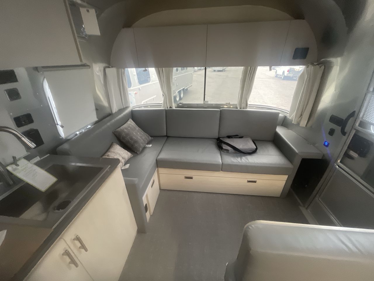 2026 Airstream 28RBT Base