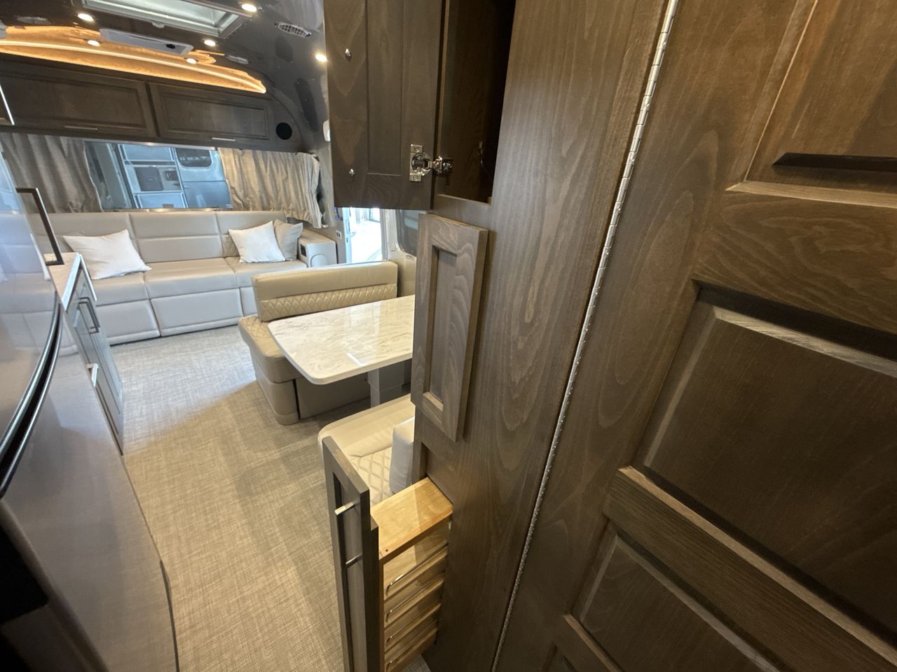 2026 Airstream 28RBQ Base