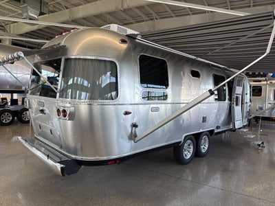 2026 Airstream 28RBQ Base